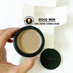 Sáp màu nâu, ngọt dịu cùng với độ giữ nếp mạnh