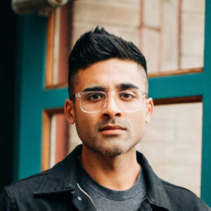 Sử dụng sáp vuốt tóc O'douds Dry Wax bạn sẽ tự tin với mái tóc của mình