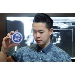 Sử dụng sáp vuốt tóc Reuzel Fiber Pomade sẽ giúp bạn dễ dàng tạo được mái tóc mình yêu thích